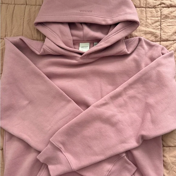 Aritzia Soft Pink Women's Hoodie - Picture 2 of 2